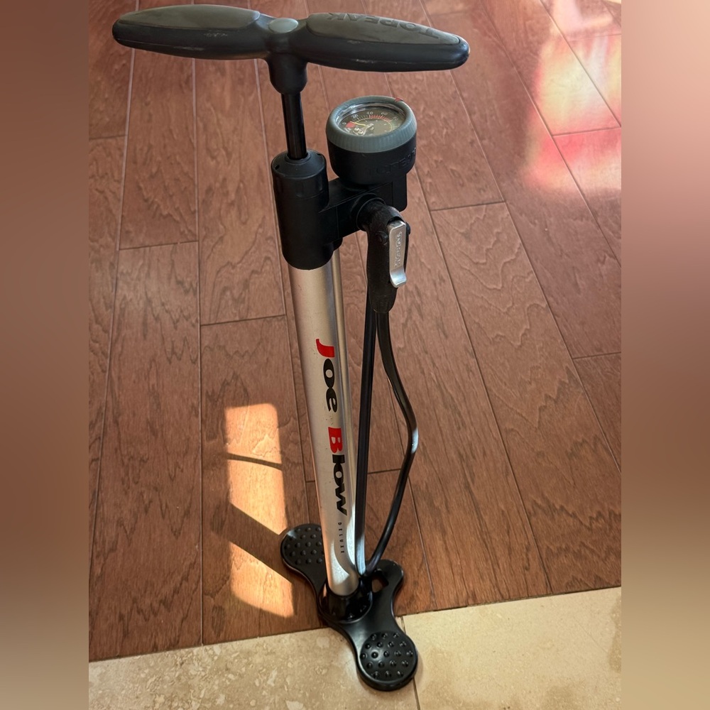 Joe Blow Elite Floor Pump in Silver and Black
